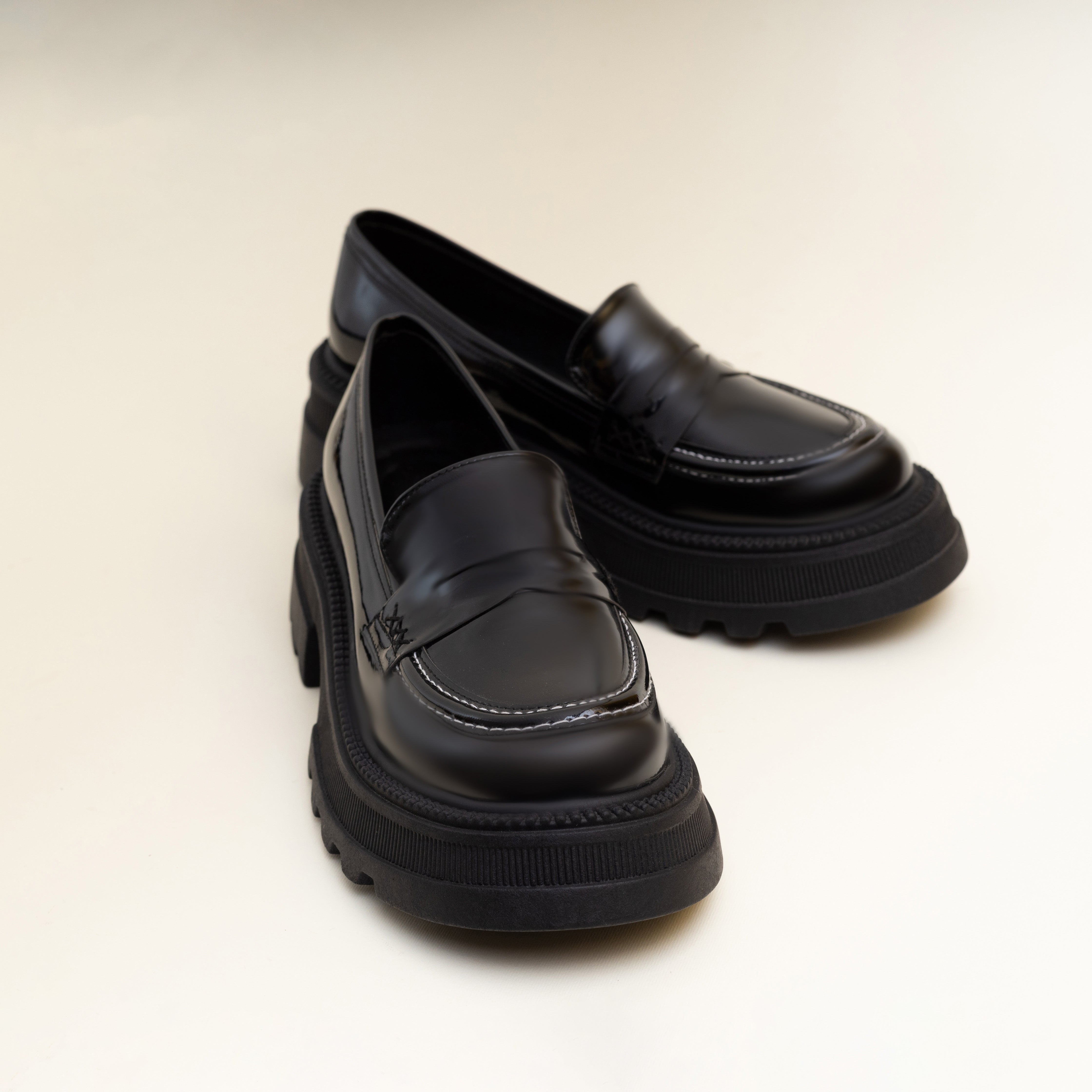 Women Black Verne Chunky College