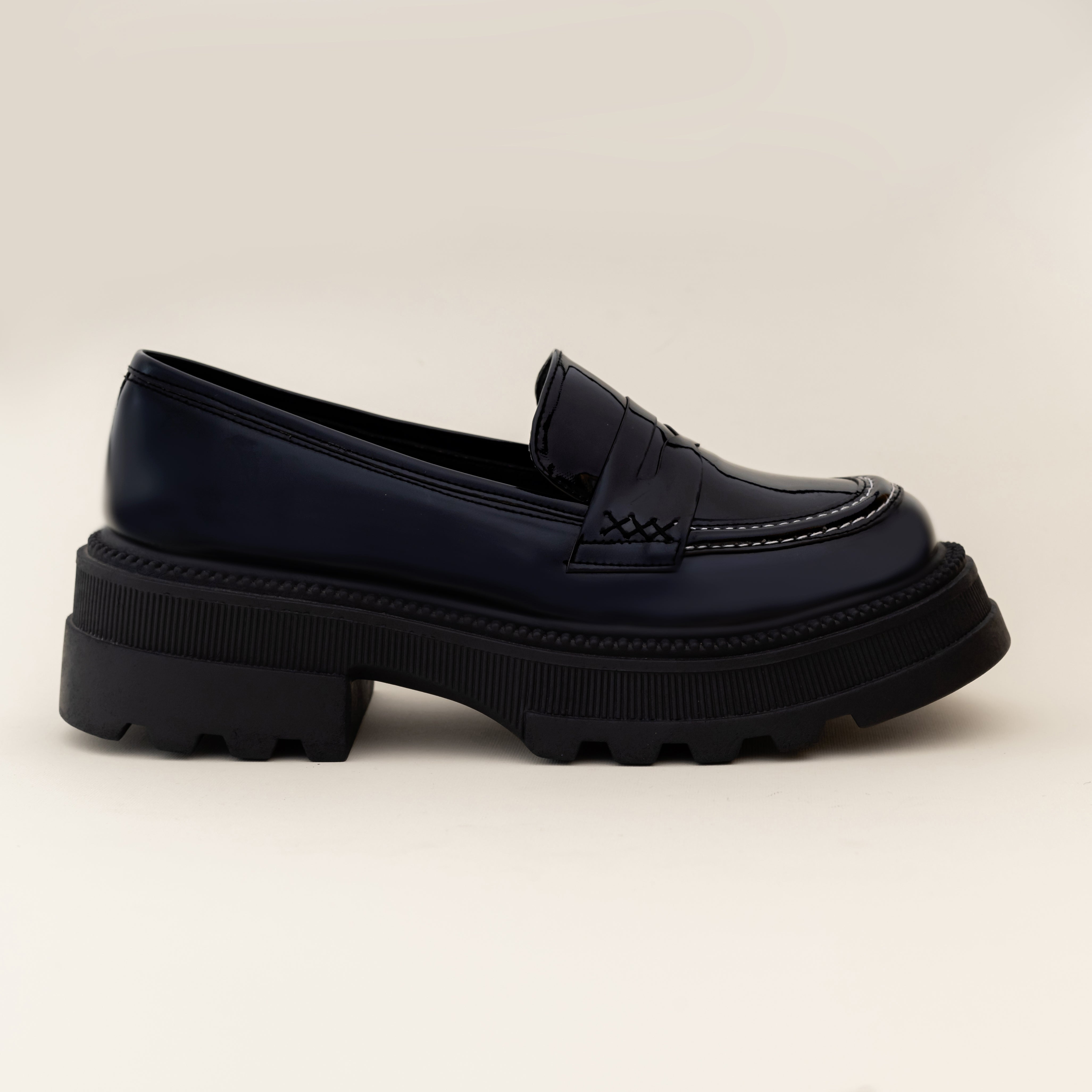 Women Black Verne Chunky College