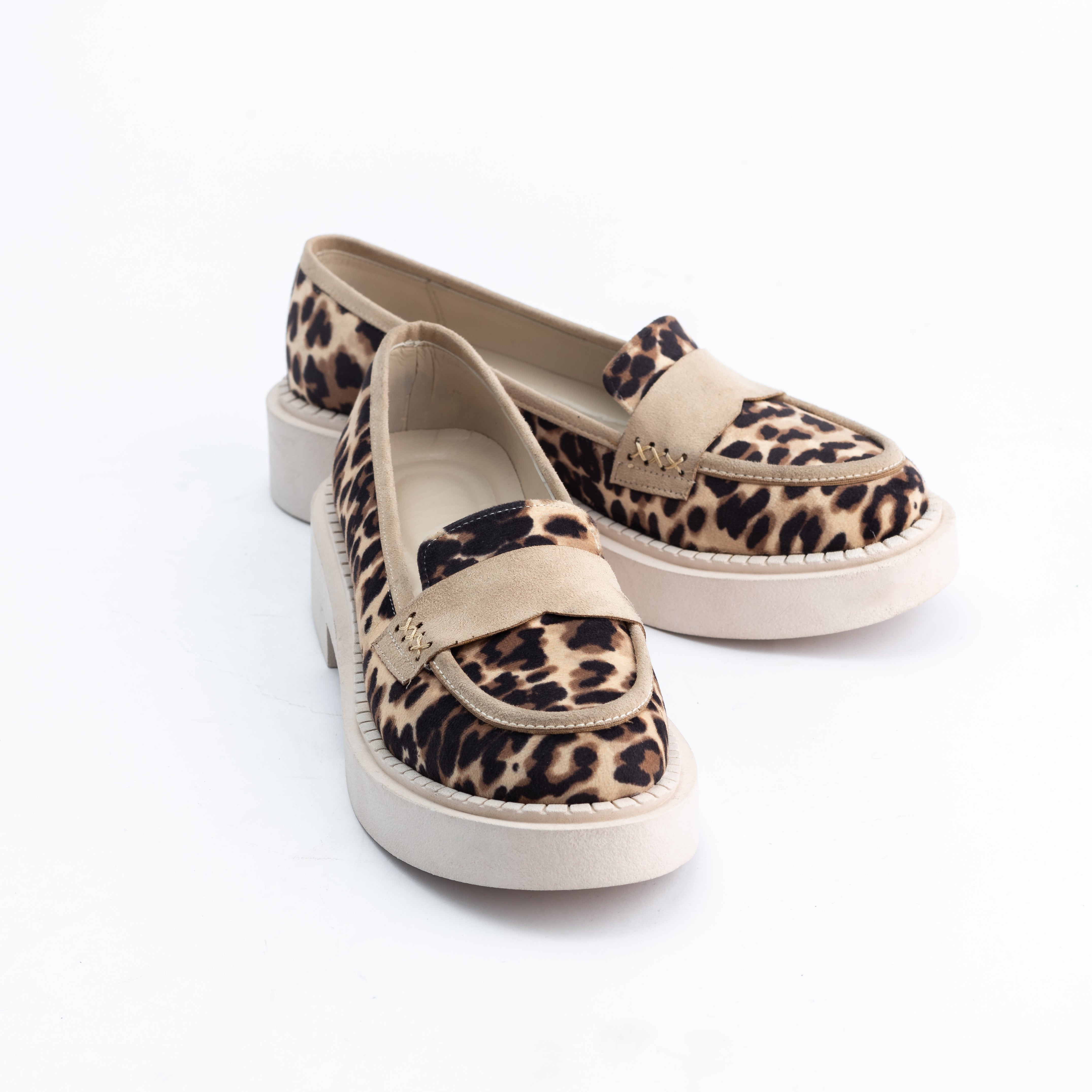 Women Cheetah Pattern Loafers