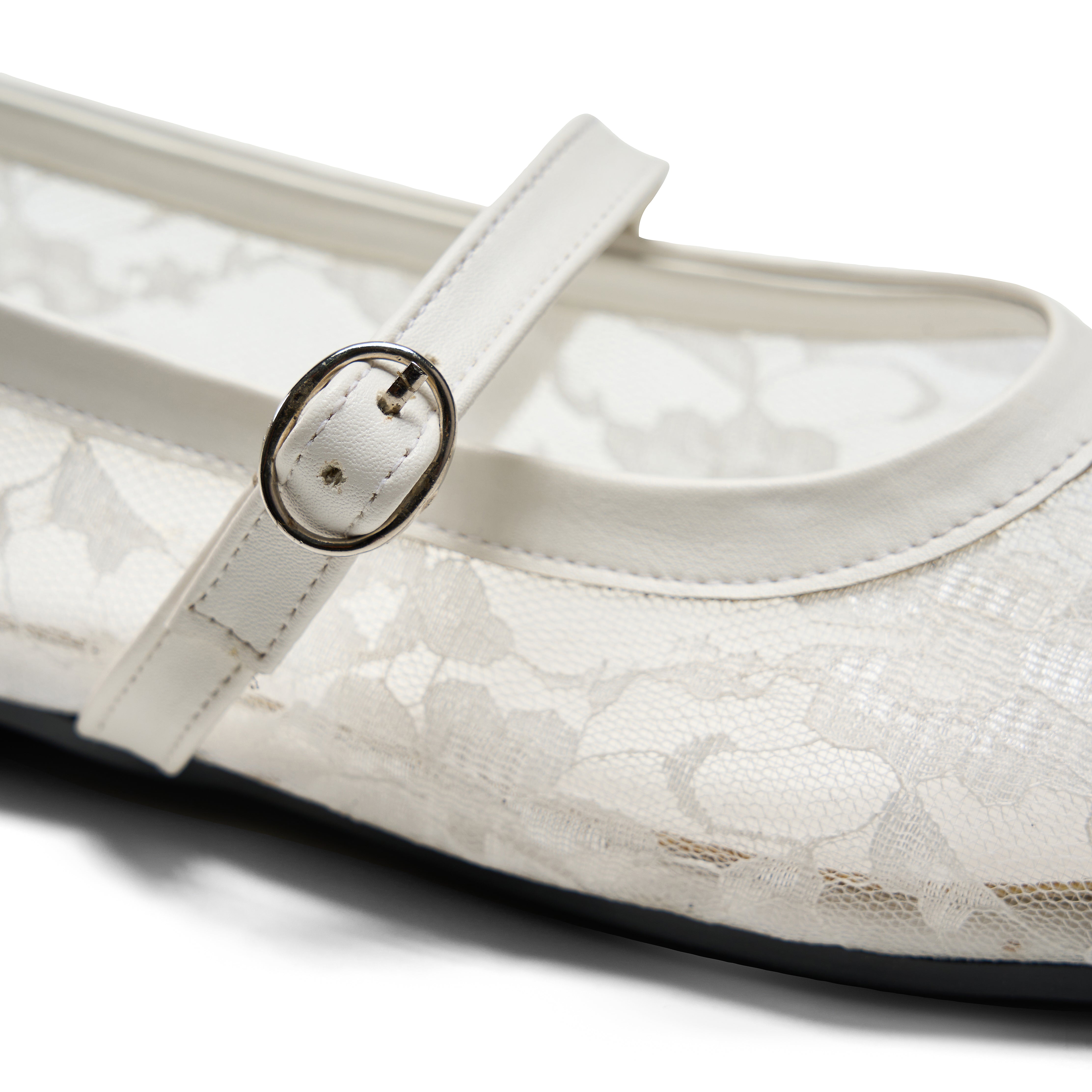 Women Off-white Fabric Floral Ballerina