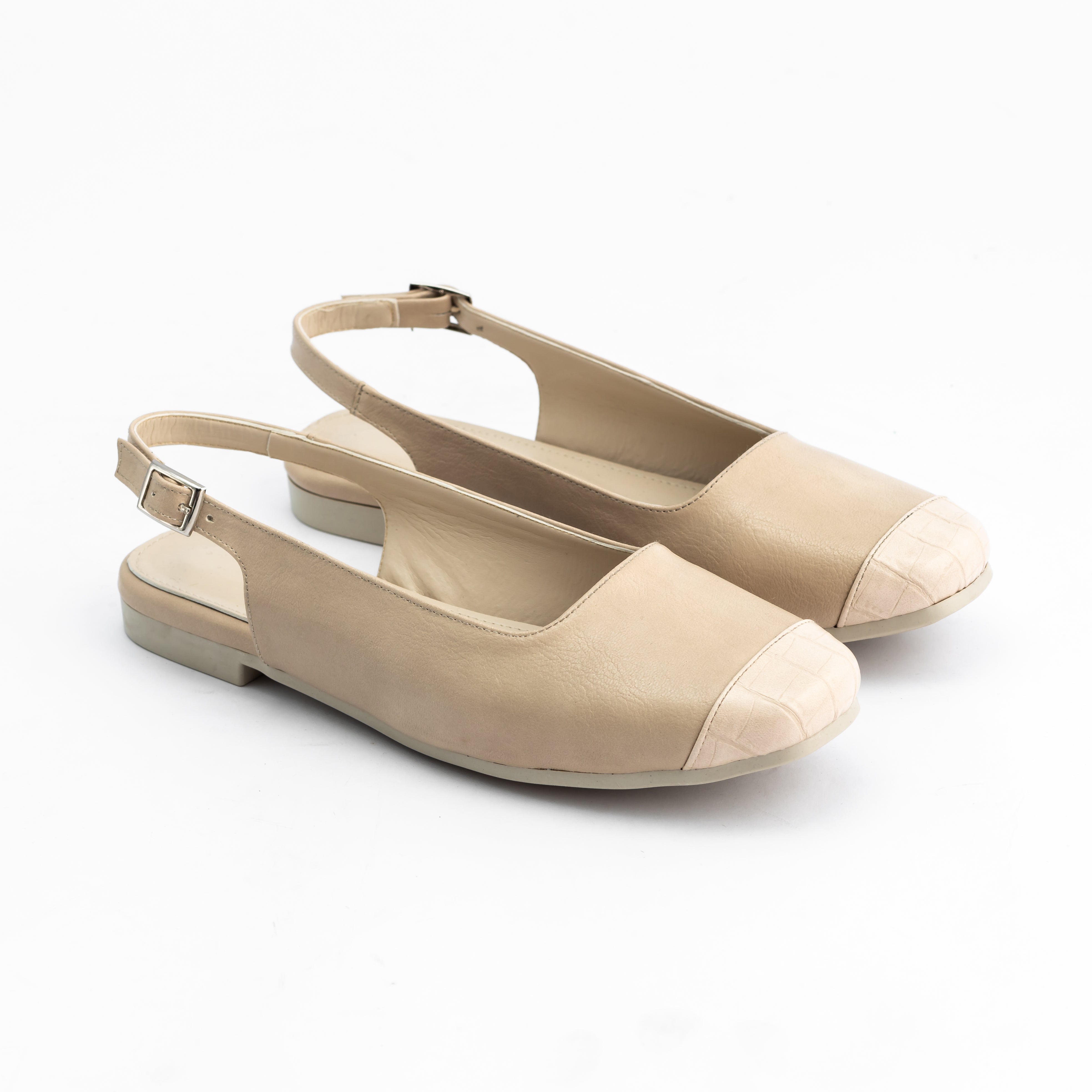 Women Beige Round Flat Sandal