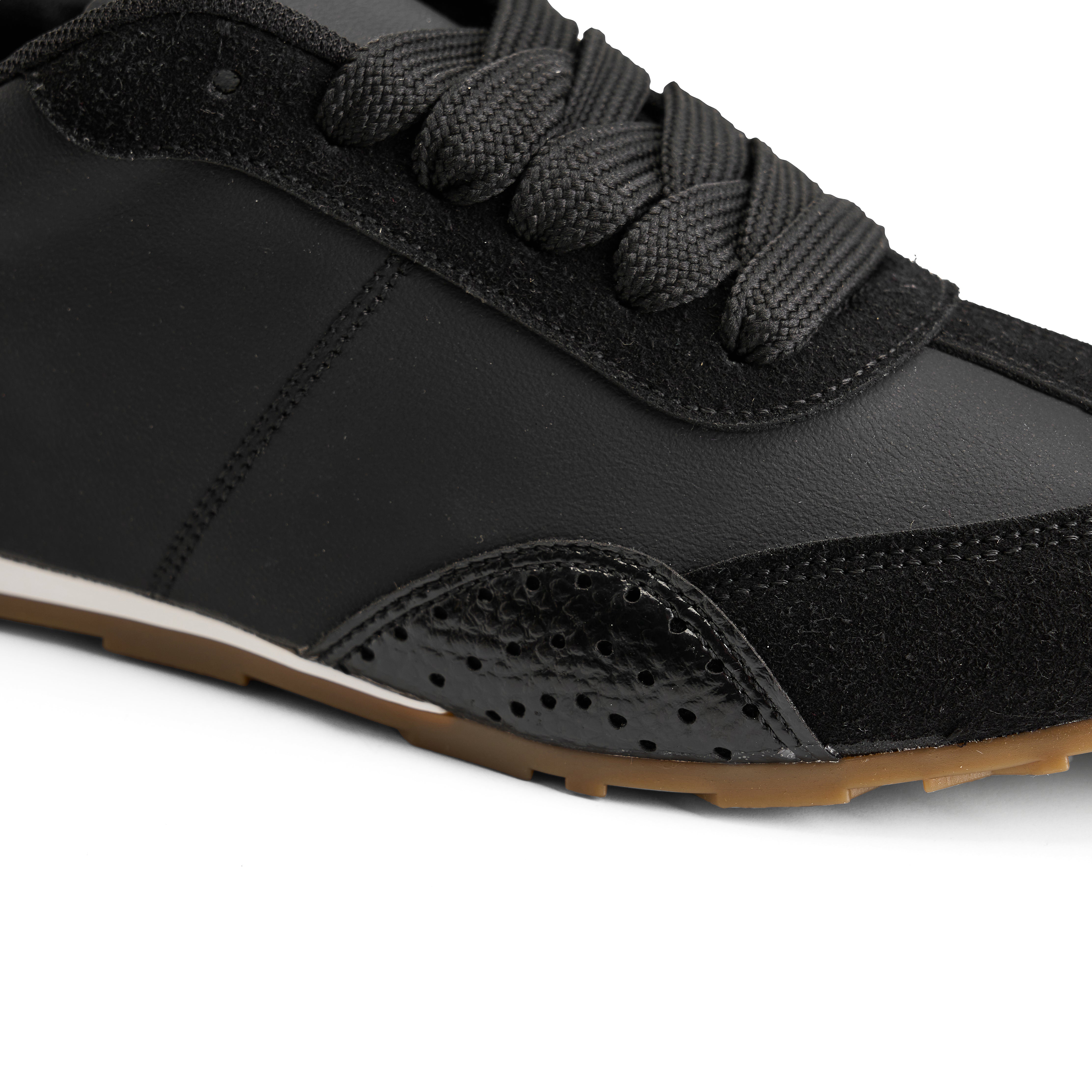 Velocity Black Sneakers