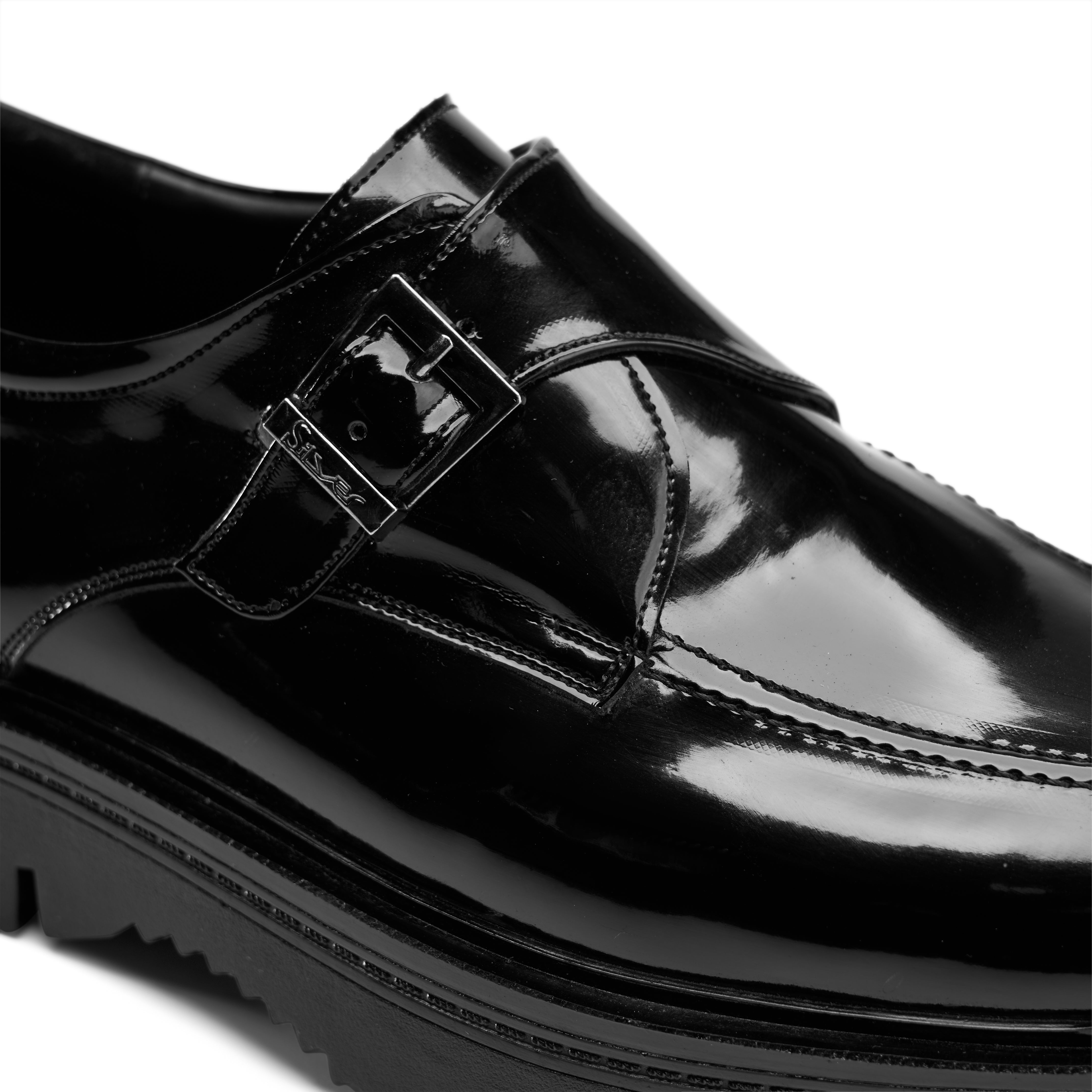 Bulky Black Verne Single Monk