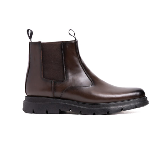 Brown lined chelsea boot
